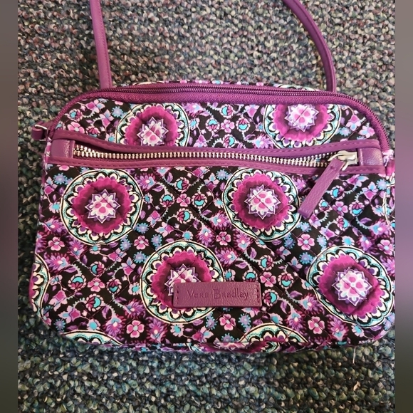 Vera Bradley Small Quilted Shoulder Purse - Picture 1 of 10